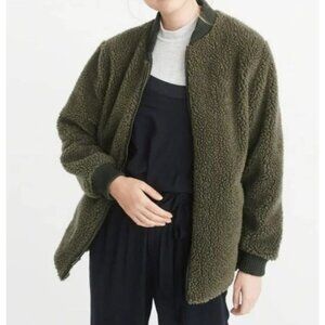 Abercrombie & Fitch Green Oversized Sherpa Bomber Jacket Sz XS